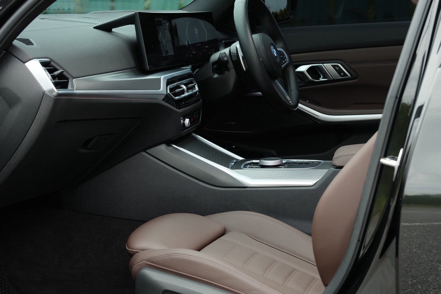 BMW 330e M Sport LCI 2023