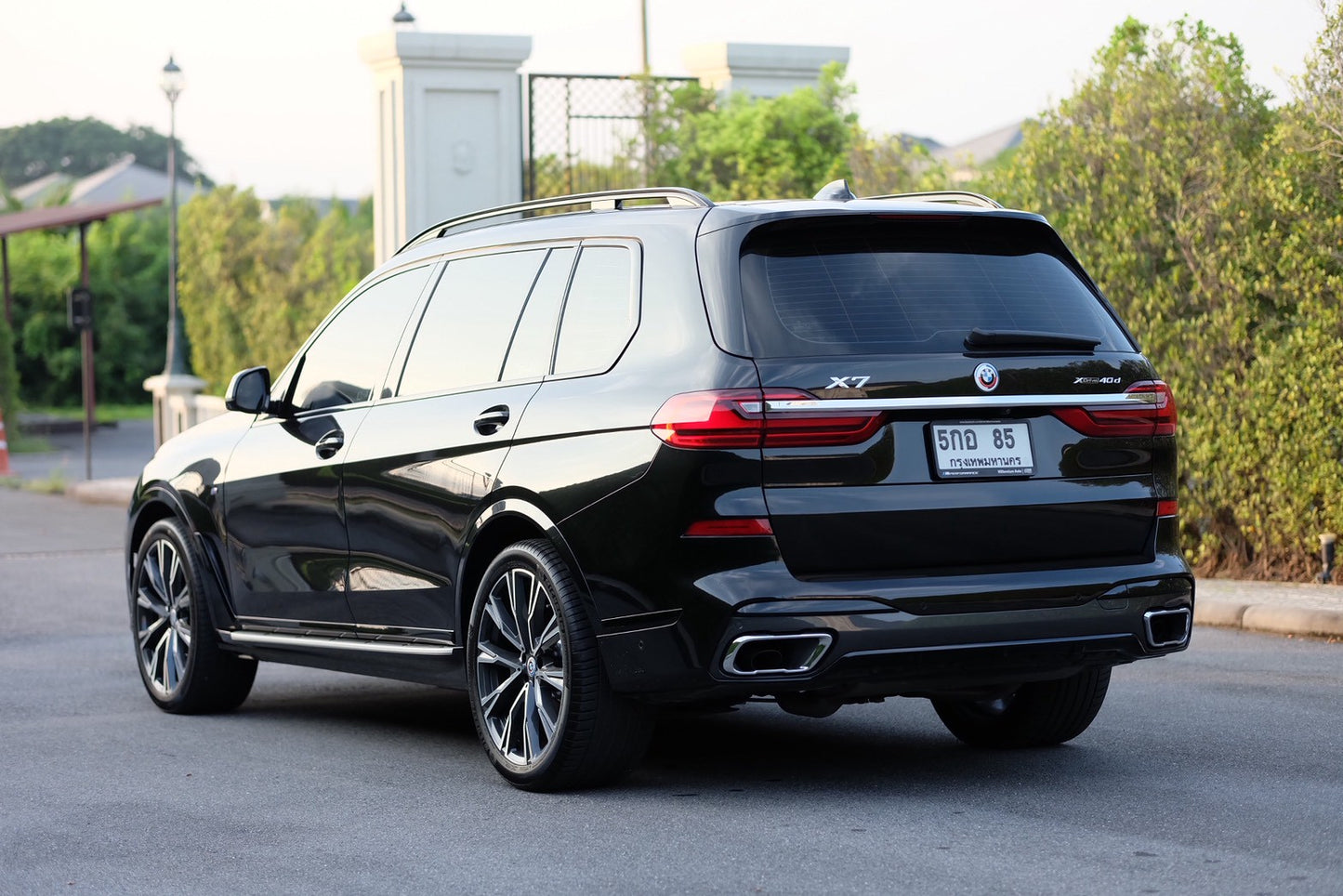 BMW X7 X-ドライブ 40d Mスポーツ