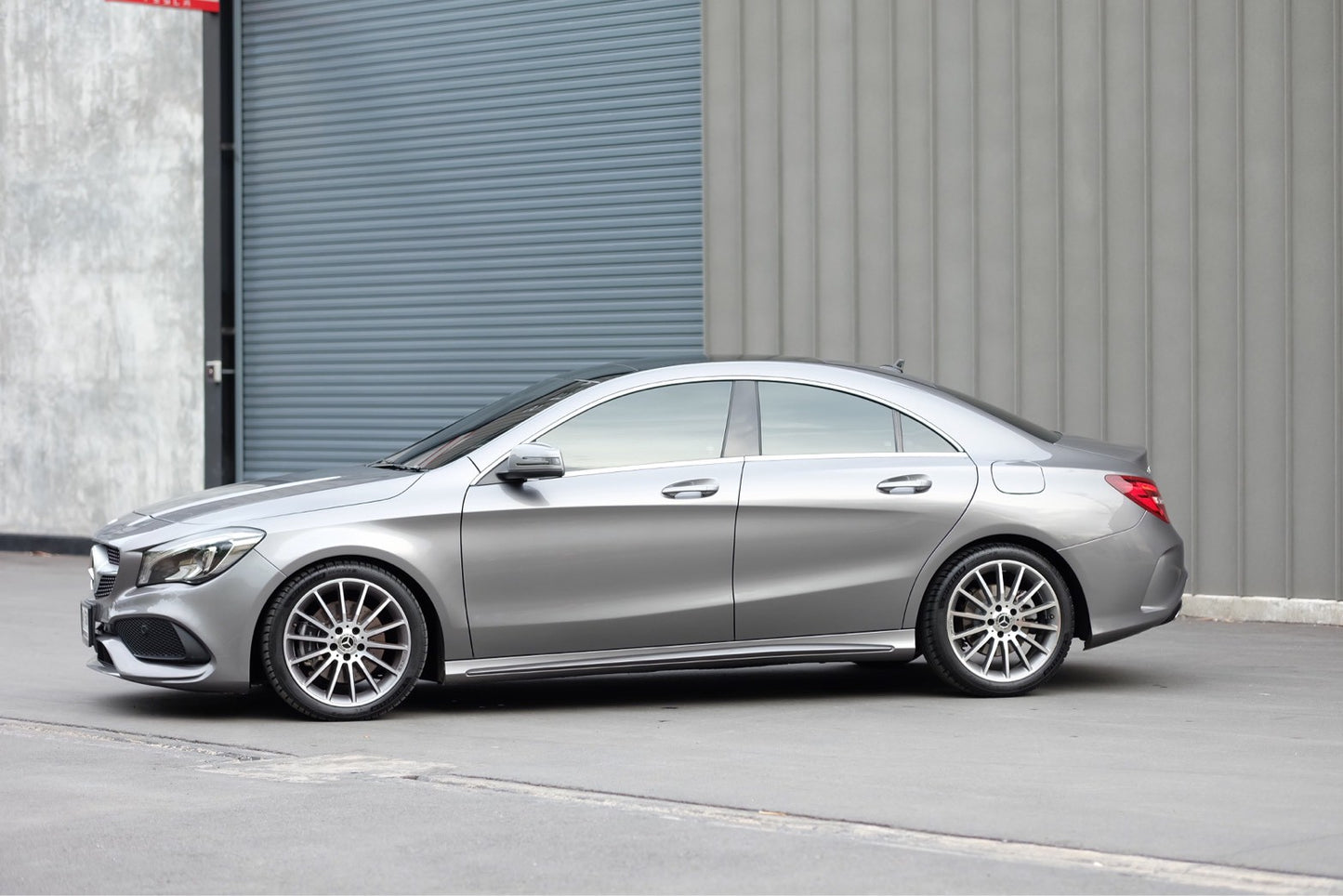 メルセデスベンツ CLA250 AMG ダイナミックフェイスリフト W117 2019