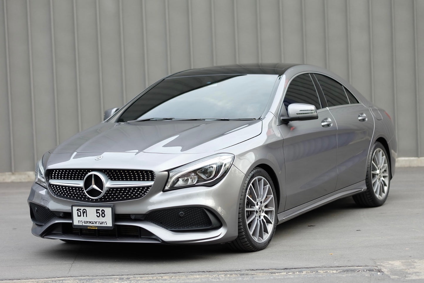 メルセデスベンツ CLA250 AMG ダイナミックフェイスリフト W117 2019