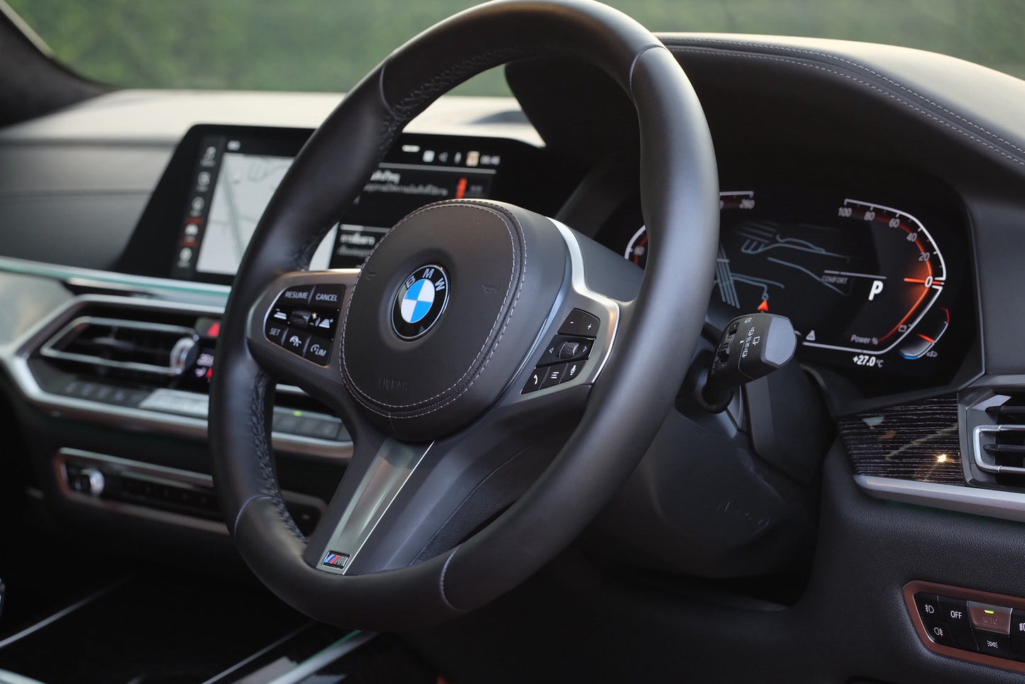 BMW X7 X-ドライブ 40d Mスポーツ