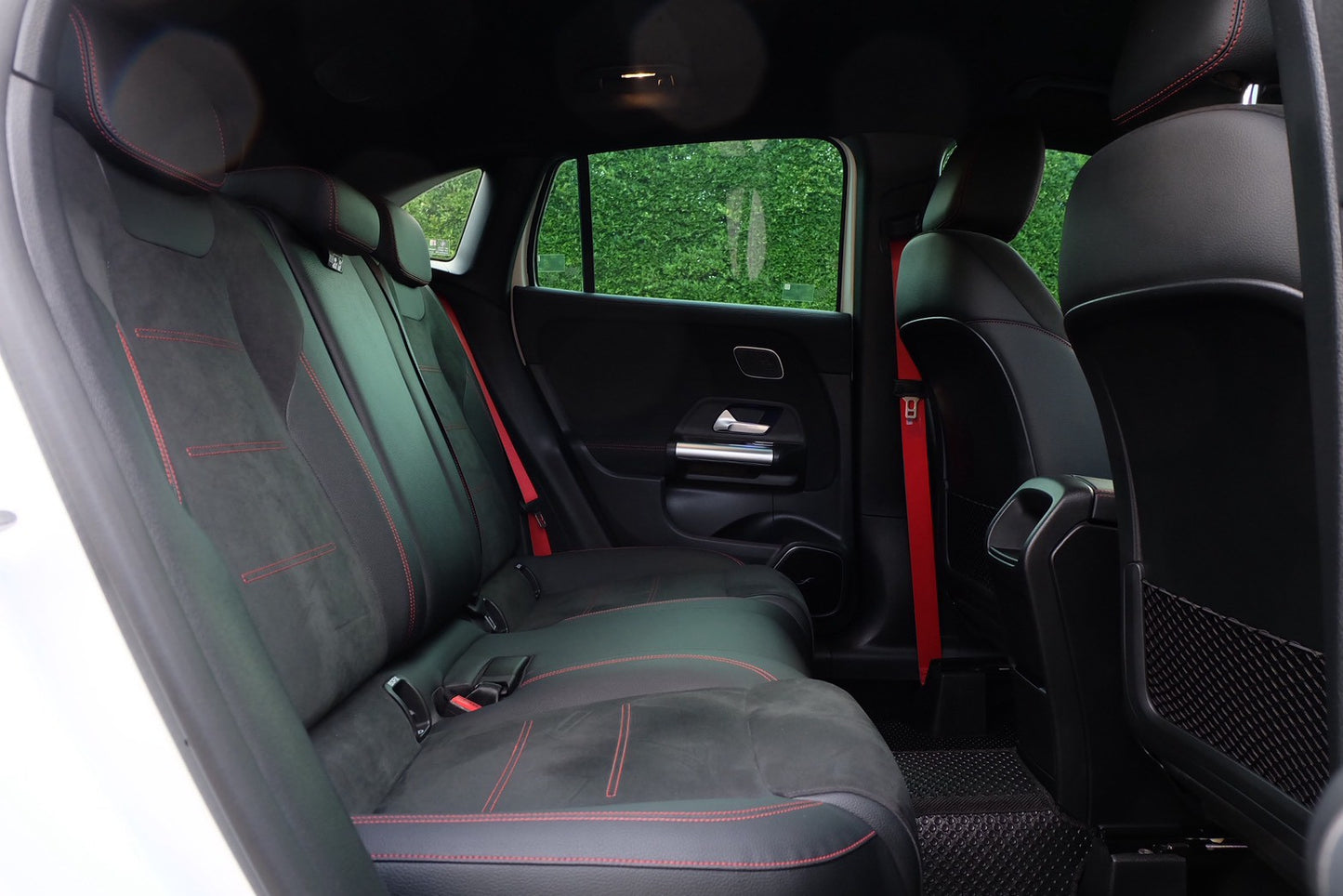 ベンツ GLA250AMG ダイナミック W156