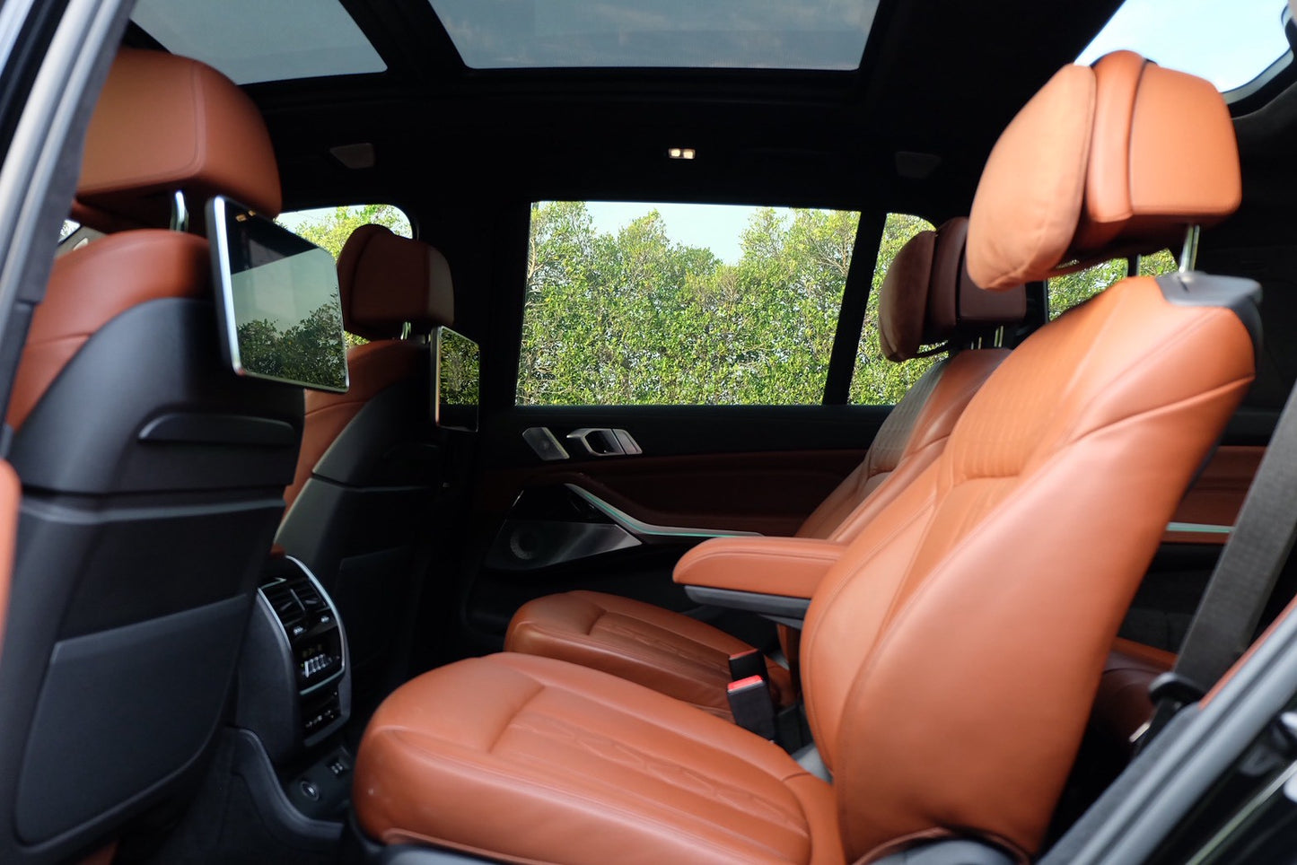 BMW X7 X-ドライブ 40d Mスポーツ