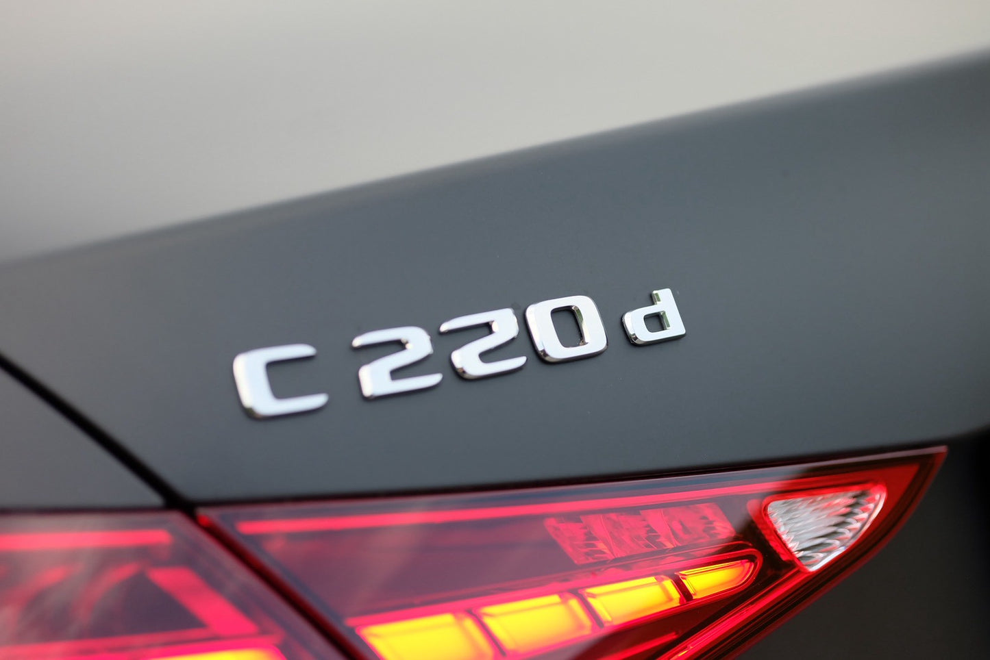 ベンツ C220d Amg (W206) 2024