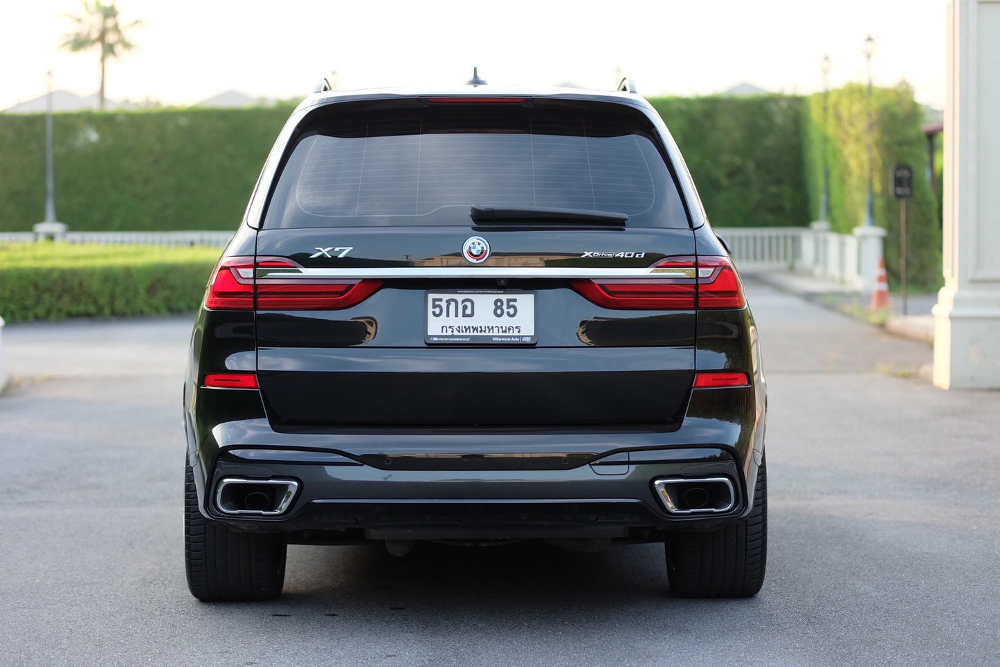 BMW X7 X-ドライブ 40d Mスポーツ