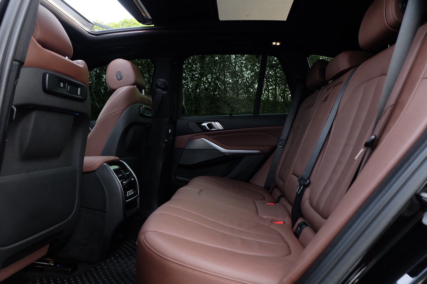 BMW X5 xDrive 45e Mスポーツ（プラグインハイブリッド）2021年モデル