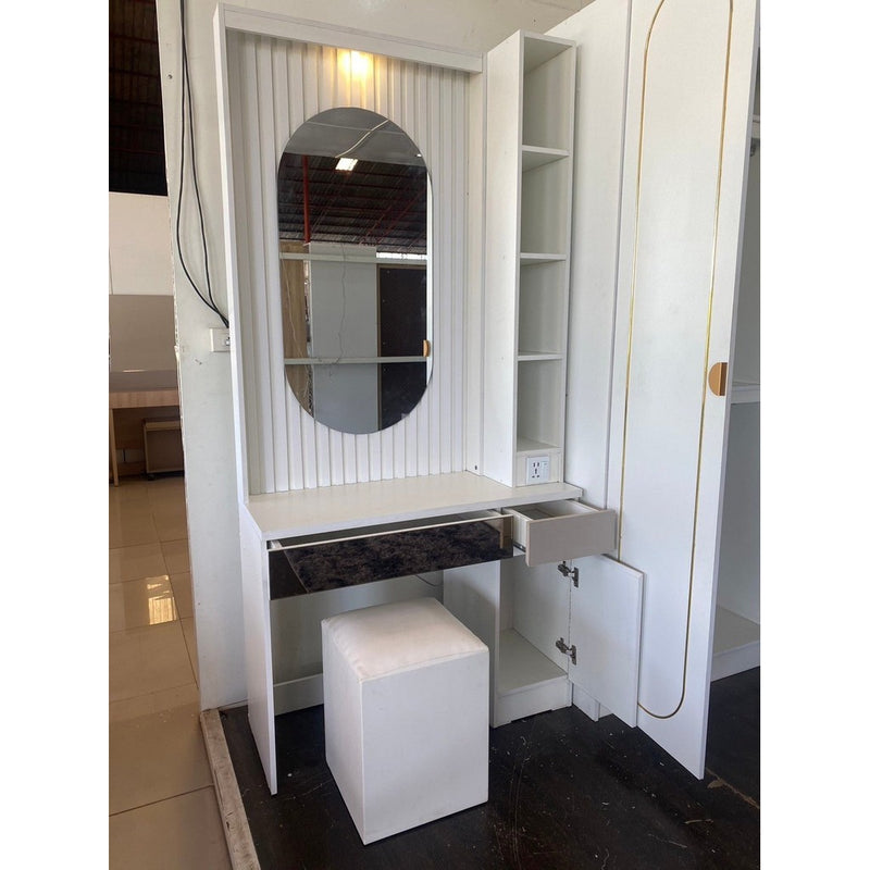 Alinda Bedroom furniture sets White Decor